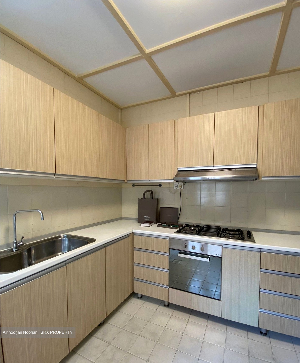 Townerville (D12), Terrace #538793591